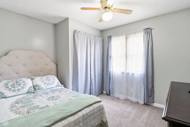 4231 E Lakeview Drive, Martinsville, IN 46151
