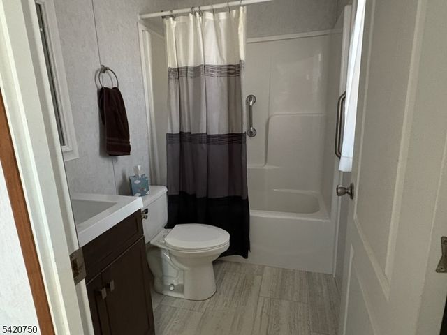 11 Zimmer Drive, Franklin Boro, NJ 07416