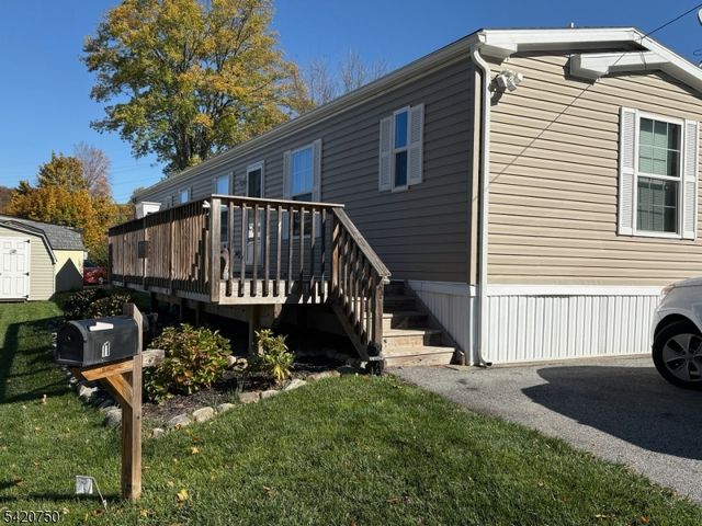 11 Zimmer Drive, Franklin Boro, NJ 07416