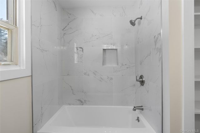 220 County Road 21, Barryville, NY 12719