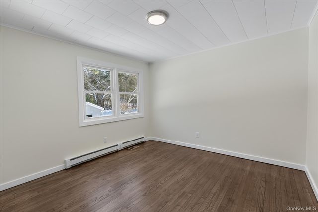 220 County Road 21, Barryville, NY 12719