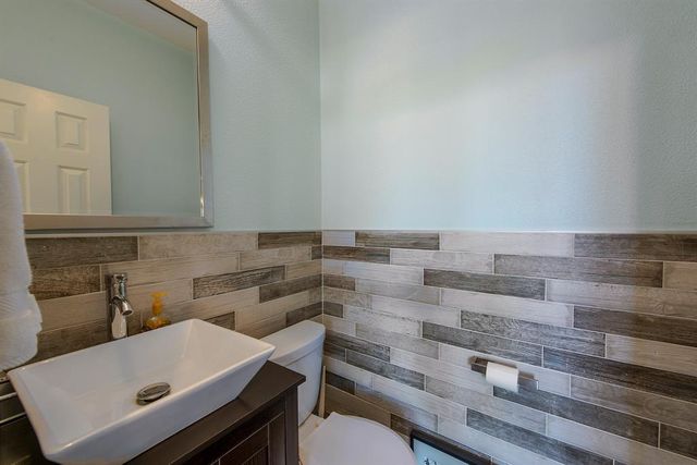 14111 Manderly Drive, Houston, TX 77077