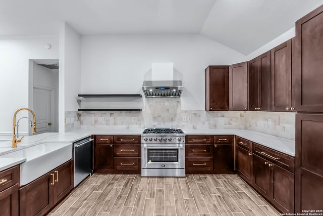 111 WESTWOOD WAY, San Antonio, TX 78218