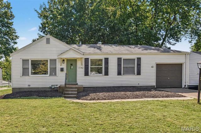 1142 Laire Drive, St Louis, MO 63137