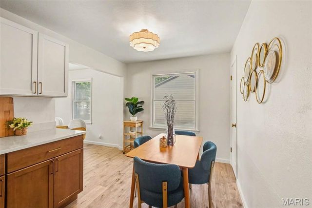 1142 Laire Drive, St Louis, MO 63137