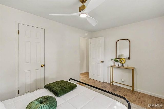 1142 Laire Drive, St Louis, MO 63137