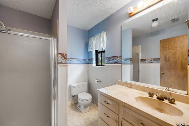 8798 Hill N Dale Road, Tyler, TX 75709