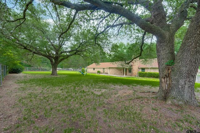 8798 Hill N Dale Road, Tyler, TX 75709