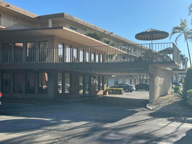 9300 SW 8th Street 301, Boca Raton, FL 33428