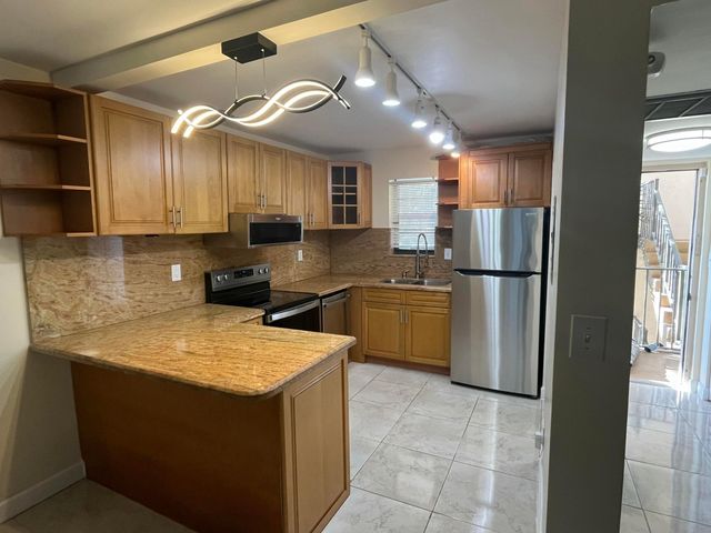 9300 SW 8th Street 301, Boca Raton, FL 33428