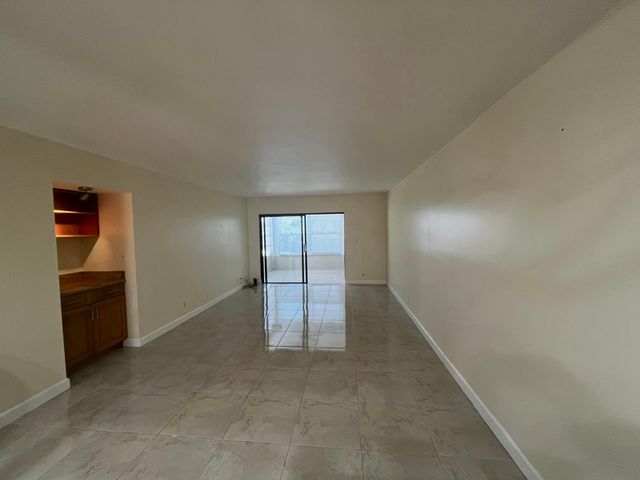 9300 SW 8th Street 301, Boca Raton, FL 33428