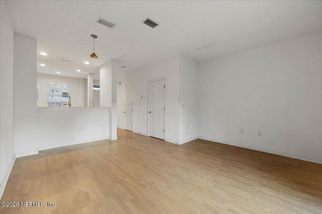 1488 FIELDVIEW Drive, Jacksonville, FL 32225