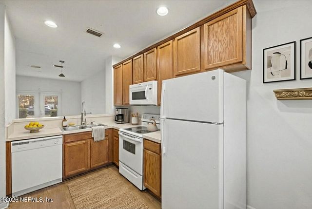 1488 FIELDVIEW Drive, Jacksonville, FL 32225