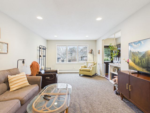 2289-2291 Hillside Avenue, Saint Paul, MN 55108