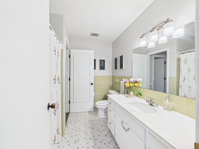 2289-2291 Hillside Avenue, Saint Paul, MN 55108