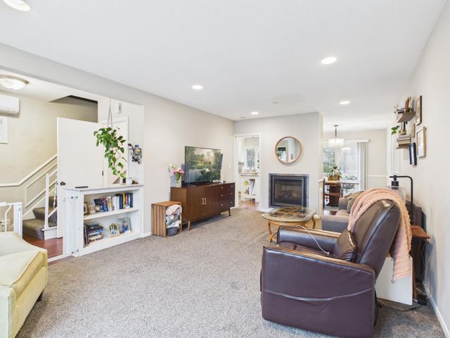 2289-2291 Hillside Avenue, Saint Paul, MN 55108