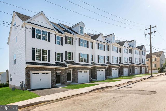 213 W EIGHTH ST, Bridgeport, PA 19405