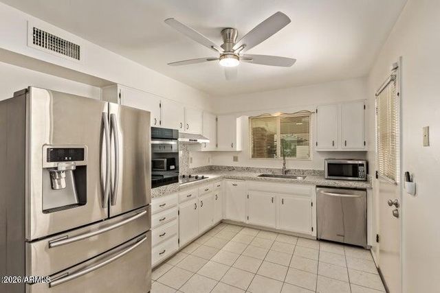 10034 W CONCORD Avenue, Sun City, AZ 85351