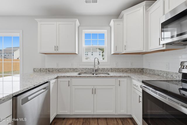 433 Nantucket Trail, Sneads Ferry, NC 28460