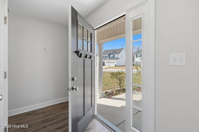 433 Nantucket Trail, Sneads Ferry, NC 28460