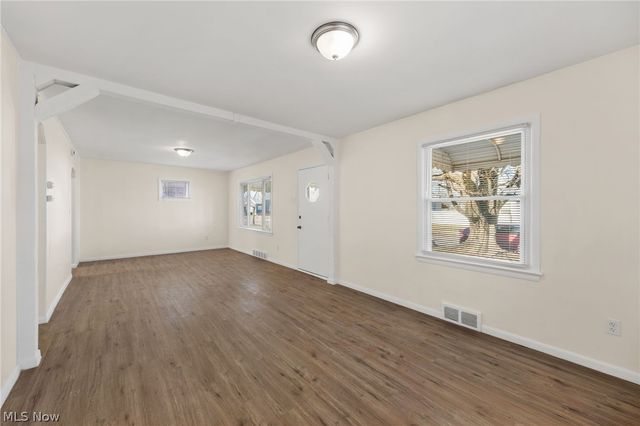 11829 Longmead Avenue, Cleveland, OH 44135