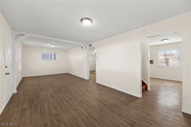 11829 Longmead Avenue, Cleveland, OH 44135