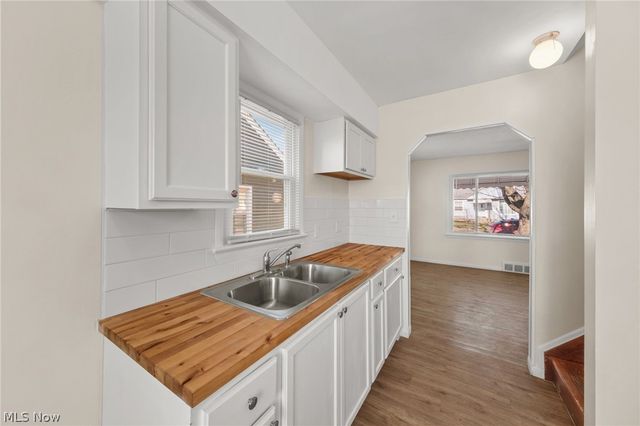 11829 Longmead Avenue, Cleveland, OH 44135