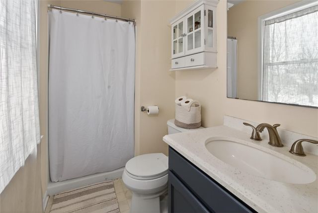 1122 Colonie Drive, Farmington, NY 14425