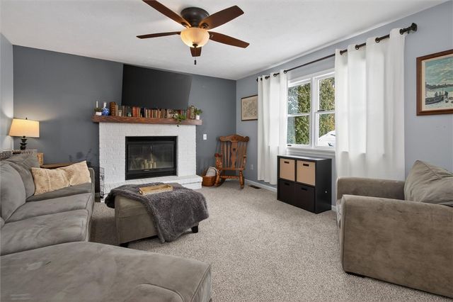 1122 Colonie Drive, Farmington, NY 14425