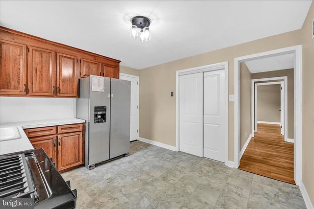 308 E SPRINGETTSBURY, York, PA 17403