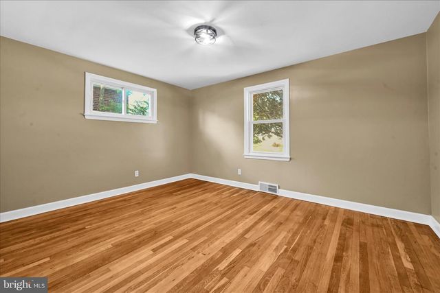308 E SPRINGETTSBURY, York, PA 17403