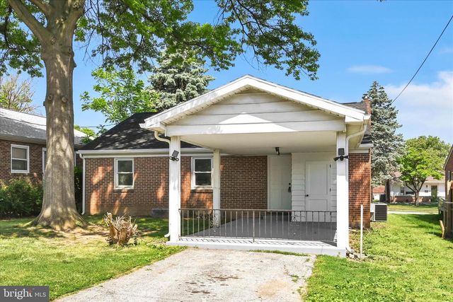 308 E SPRINGETTSBURY, York, PA 17403