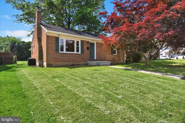 308 E SPRINGETTSBURY, York, PA 17403