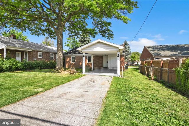 308 E SPRINGETTSBURY, York, PA 17403