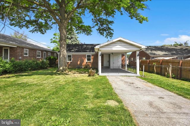 308 E SPRINGETTSBURY, York, PA 17403