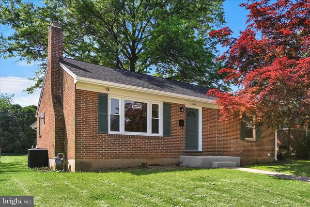 308 E SPRINGETTSBURY, York, PA 17403