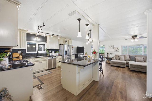 8536 Kern Canyon Road 45, Bakersfield, CA 93306