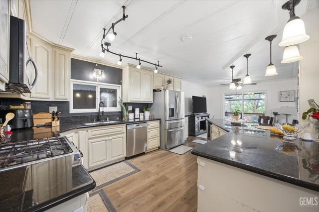 8536 Kern Canyon Road 45, Bakersfield, CA 93306