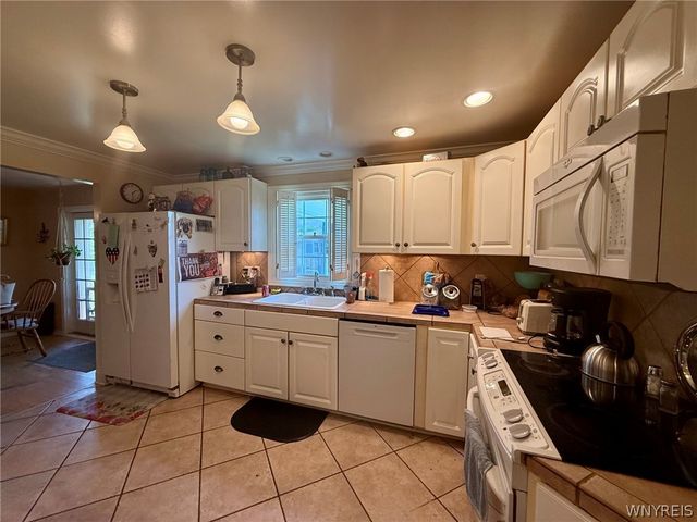 1376 101st Street, Niagara Falls, NY 14304