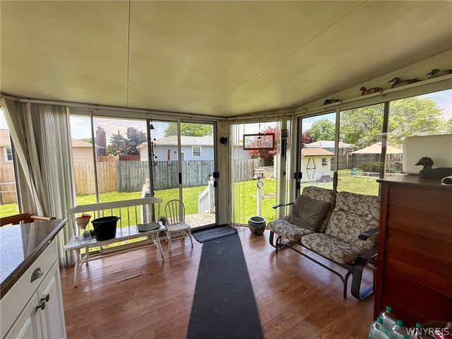 1376 101st Street, Niagara Falls, NY 14304