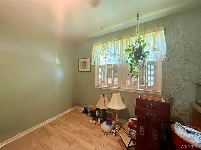 1376 101st Street, Niagara Falls, NY 14304
