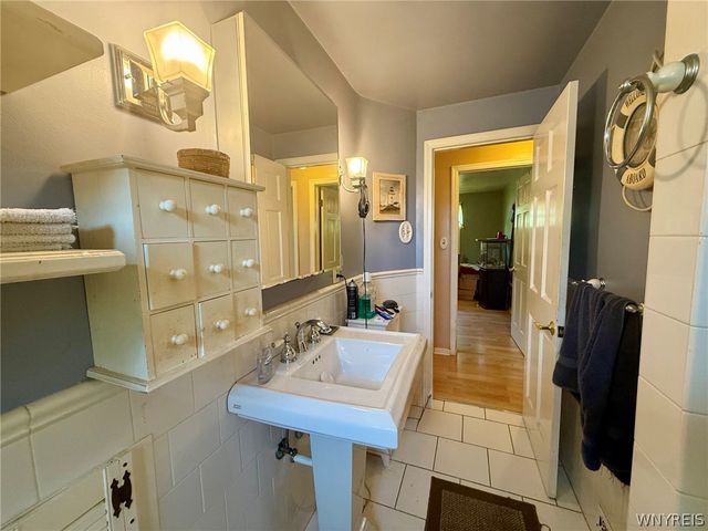 1376 101st Street, Niagara Falls, NY 14304