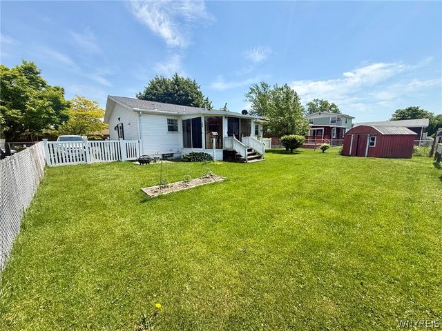 1376 101st Street, Niagara Falls, NY 14304
