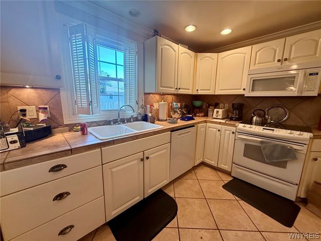 1376 101st Street, Niagara Falls, NY 14304