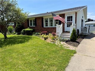 1376 101st Street, Niagara Falls, NY 14304