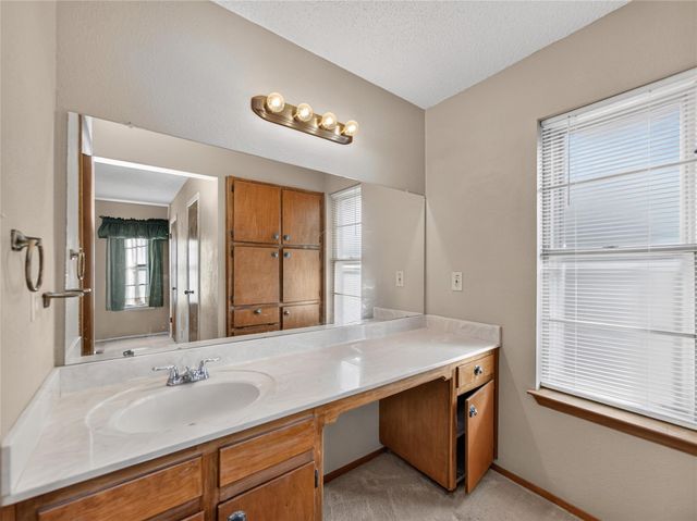 404 E Central DR, Georgetown, TX 78628