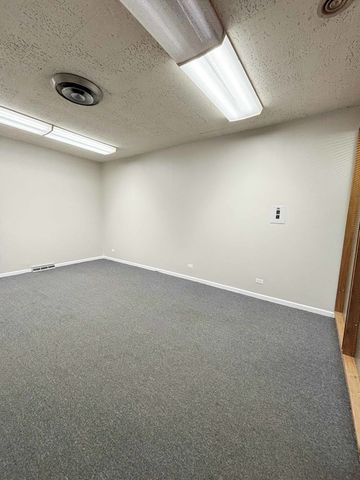 5765 N Lincoln Avenue 19, Chicago, IL 60659