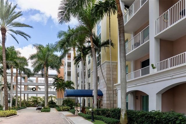 806 E Windward Way 515, Lantana, FL 33462