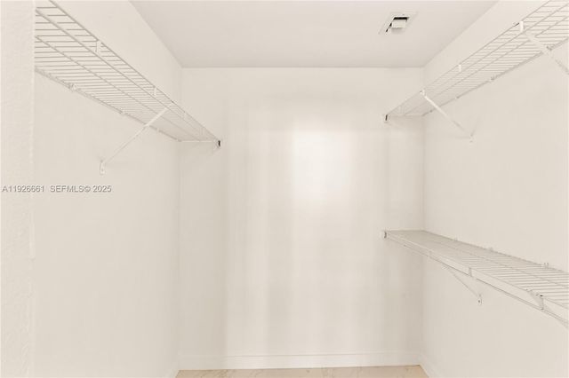 806 E Windward Way 515, Lantana, FL 33462