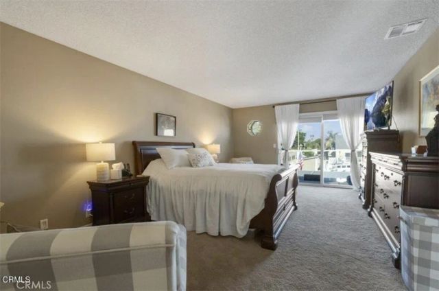 4541 Lyme Bay, Oxnard, CA 93035